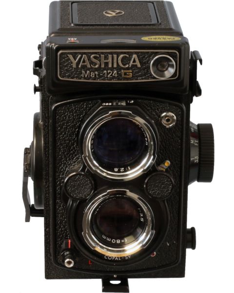 Yashica 124G  medium format camera