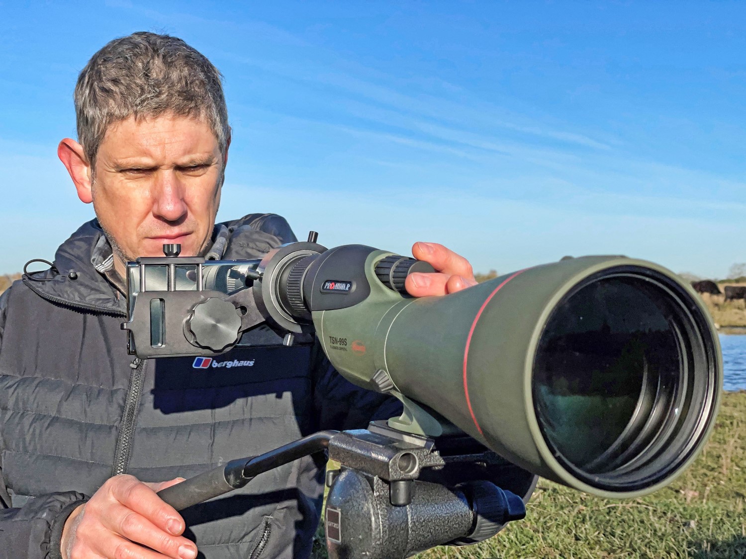 Smartoscope vario adapter for digiscoping